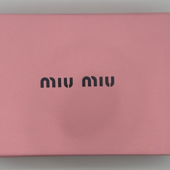 Miu Miu Red and Gold Card Holder with Box - Picture 4 of 4